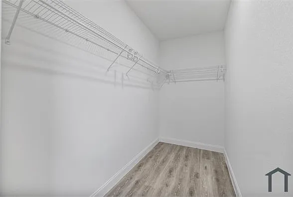 727 Cane St E — Photo 10