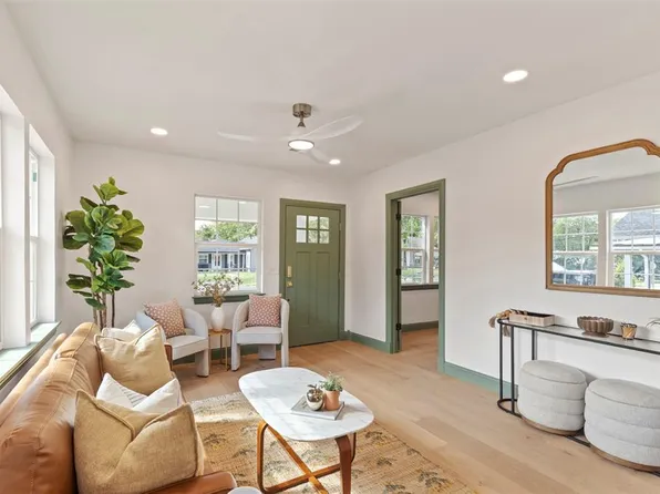 608 E Symmes St, Norman, OK 73071