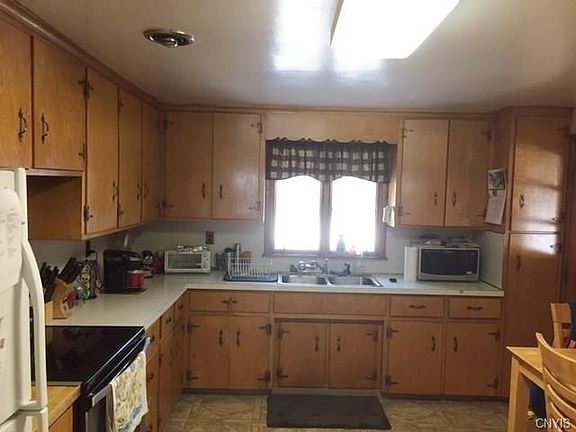 5th image of 6540 Russell Ln