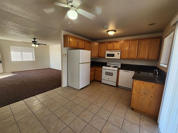 4th image of 6624 Mariposa Ave