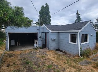 816 1/2 34th St, Anacortes, WA 98221