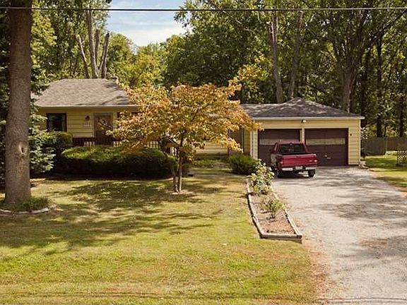2nd image of 202 Ballard Dr