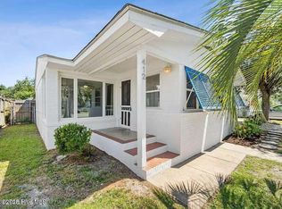 412 Raleigh Ave, Carolina Beach, NC 28428