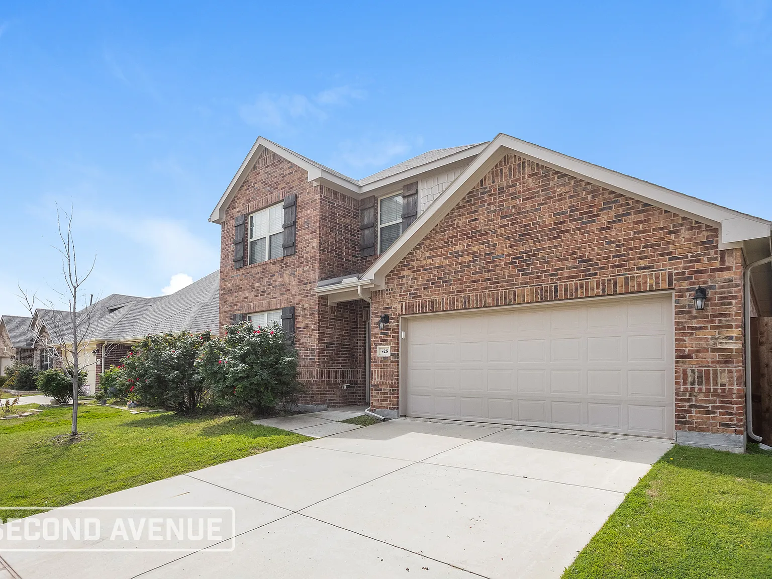6 bed, 2.5 bath, 2908 sqft, $3,899 — Photo 2