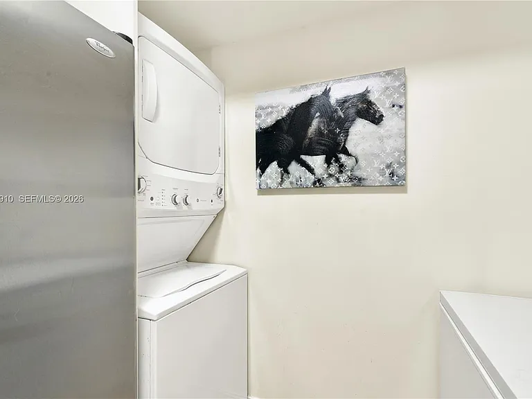 5077 NW 7th St #508 — Photo 8