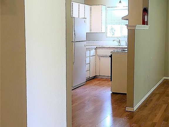 5th image of 3409 College St SE