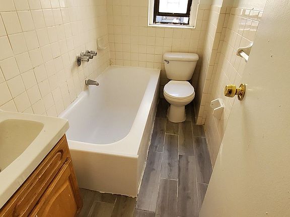 4th image of 1202 Spofford Ave APT 6J
