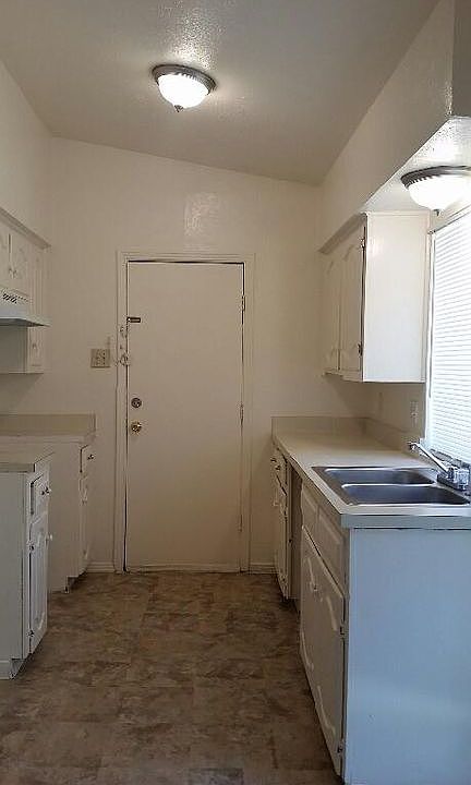 1st image of 9721 Limestone Dr #0