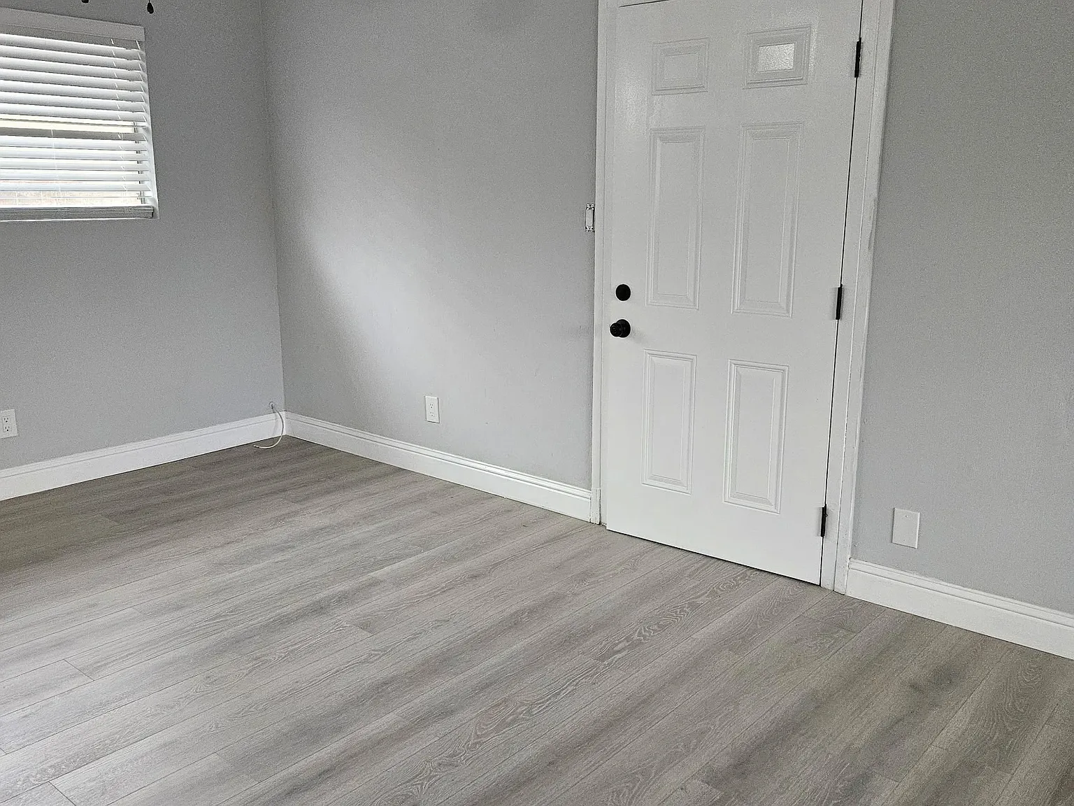 3 bed, 1220 sqft, $2,200 — Photo 4