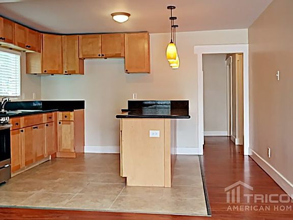 5th image of 3846 S Hobart Blvd
