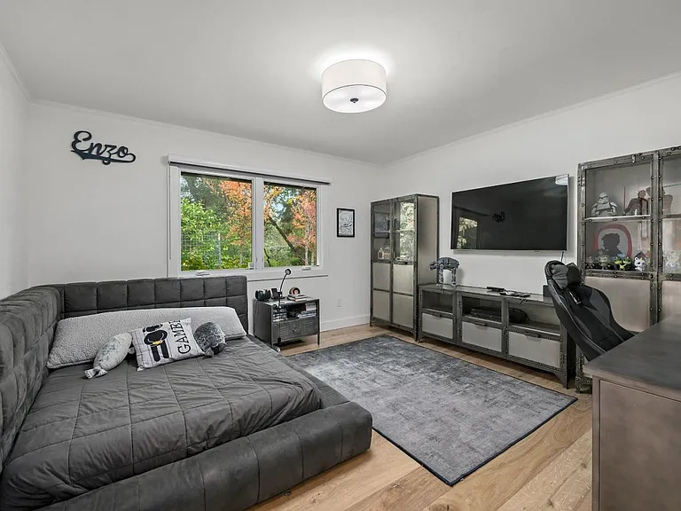 29 Eugenia Ln — Photo 25