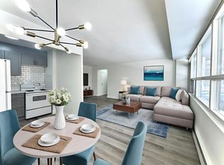 17 Gulliver Rd #305, Toronto, ON M6M2M3