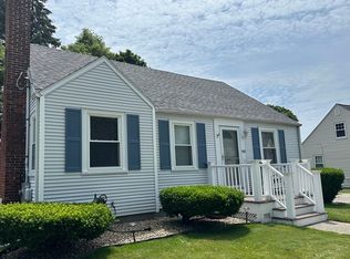 110 Holyoke St, Lynn, MA 01905