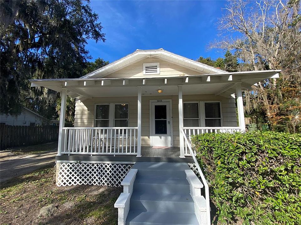 1st image of 1010 Carlton Ct