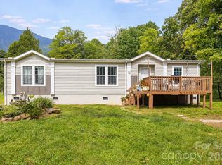 36 Woodrat Dr, Burnsville, NC 28714