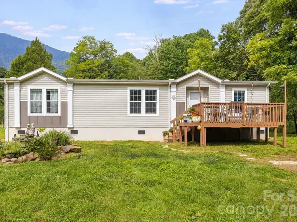 36 Woodrat Dr, Burnsville, NC 28714