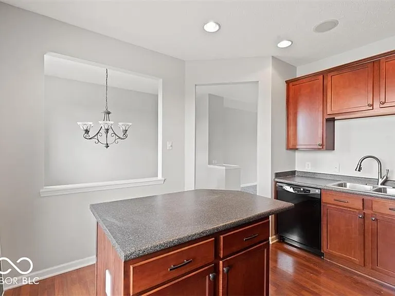 172 Straughn Ln — Photo 10