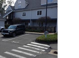 334 Popes Island Rd, Milford, CT 06461