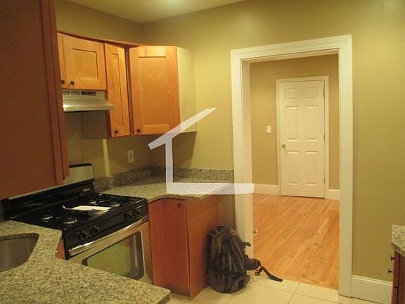 2nd image of 74 Egmont St #9F