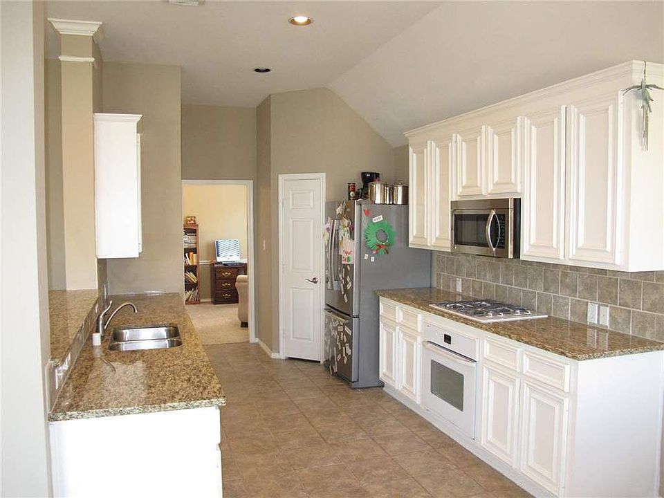2nd image of 8707 Light Fall Cir