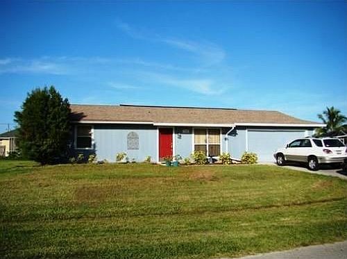 1st image of 1749 SE Aires Ln