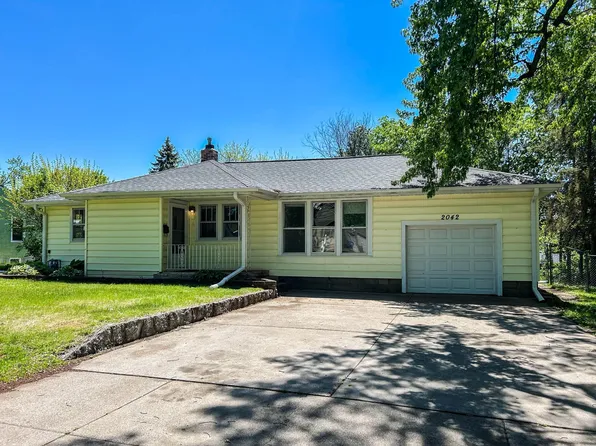 2042 Cottage Ave E, Saint Paul, MN 55119