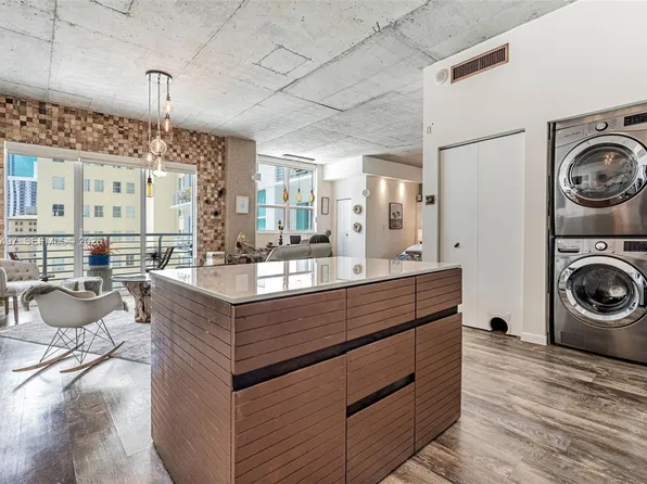 133 NE 2nd Ave APT 1208, Miami, FL 33132