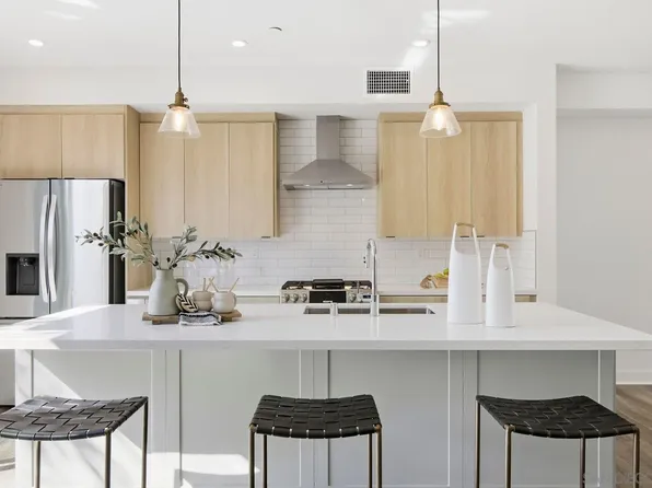 4103 Voltaire St #11, San Diego, CA 92107