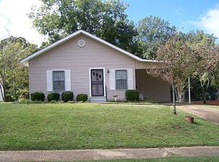 276 Byrd Ave, Philadelphia, MS 39350