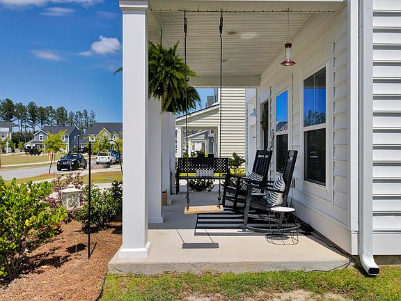 5th image of 89 Arrowwood Way