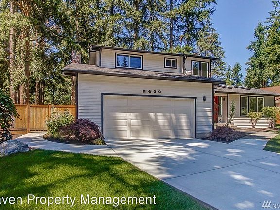 3rd image of 2409 Manorwood Dr