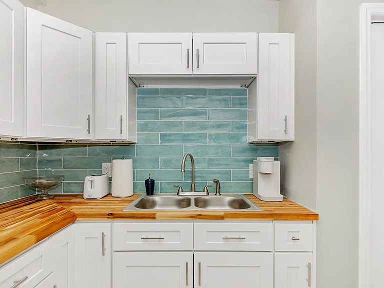 1502 Chandler Ave — Photo 13