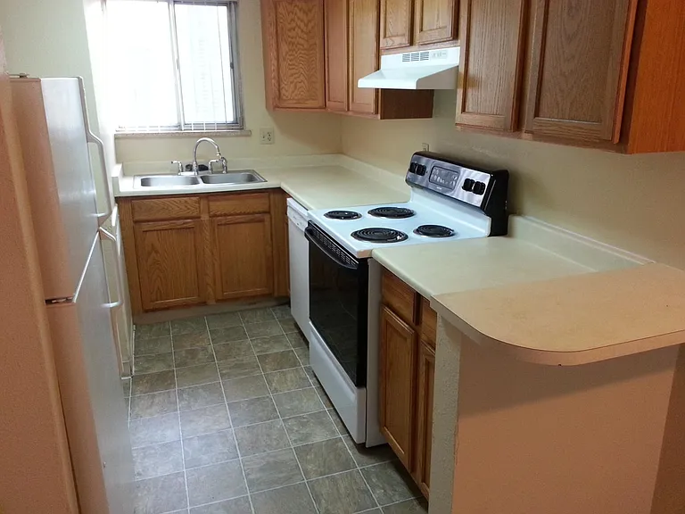 1836 S Garfield St — Photo 2