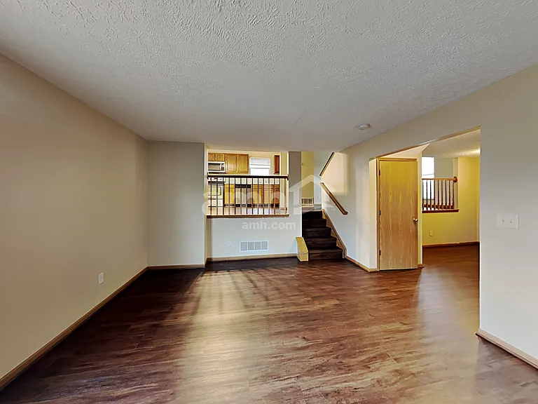3572 Wesson Dr — Photo 4