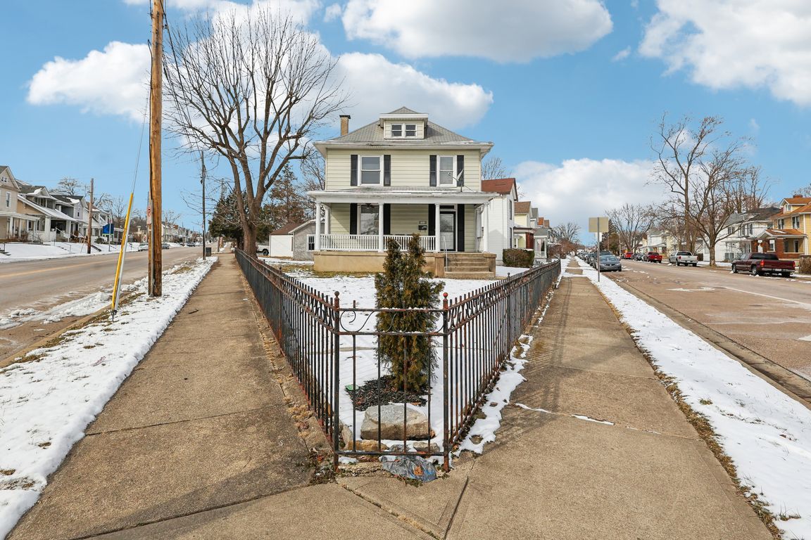 Ross Ave-002.jpg