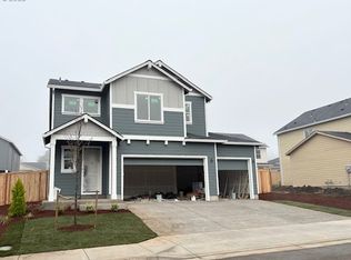 1555 N Young St, Lafayette, OR 97127