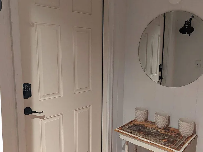 88 Barker St #B — Photo 1