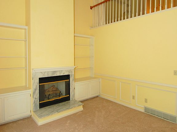 4th image of 102 Pinebrook Dr #102