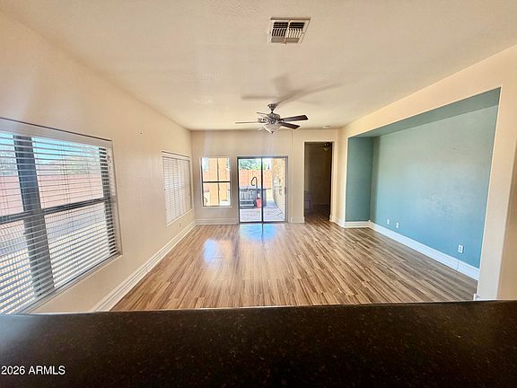 4th image of 1377 E LINDA Drive