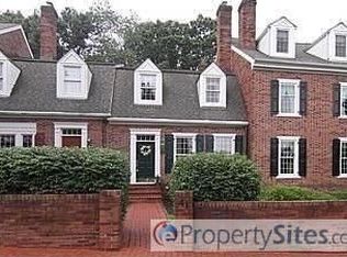 41 Sentinel Rd, Washington Crossing, PA 18977