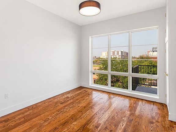 2nd image of 133 Brown Pl #M402
