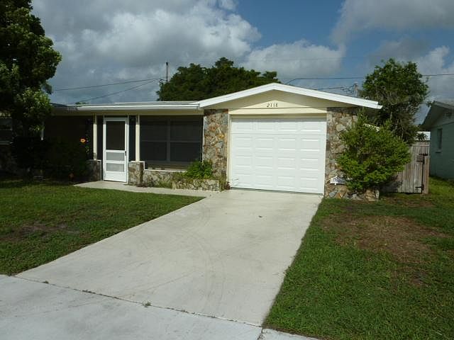1st image of 2118 Maureen Dr