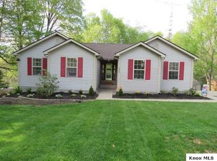 365 Valleybrook Cir, Howard, OH 43028
