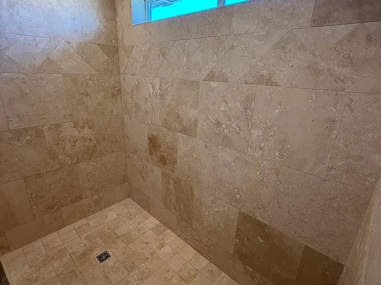 592 N Hills Ct — Photo 56