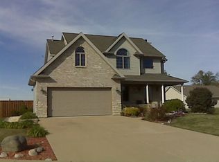 310 S Calkey St, Diamond, IL 60416