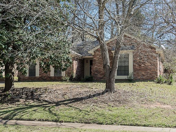 3rd image of 3120 Willow Lane Dr