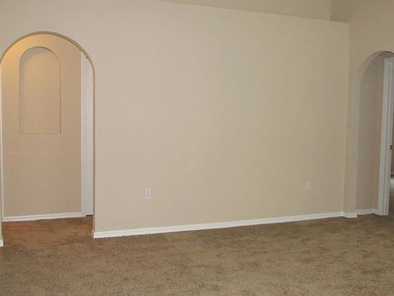 2nd image of 30220 Birdhouse Dr