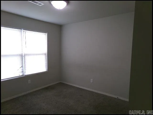30 Erwin Dr — Photo 4