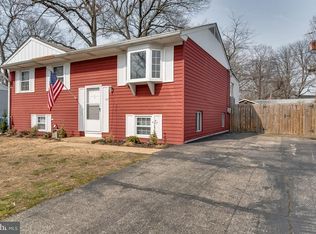 756 216th St, Pasadena, MD 21122