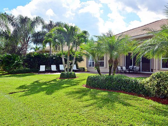 3rd image of 7215 Corning Cir